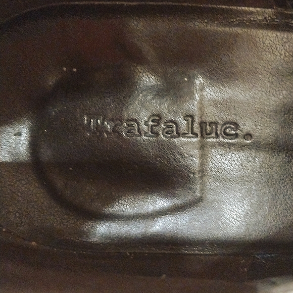 Trafaluc Suede and Snake skin embossed booties in size 7M. Cream colored - Picture 8 of 8